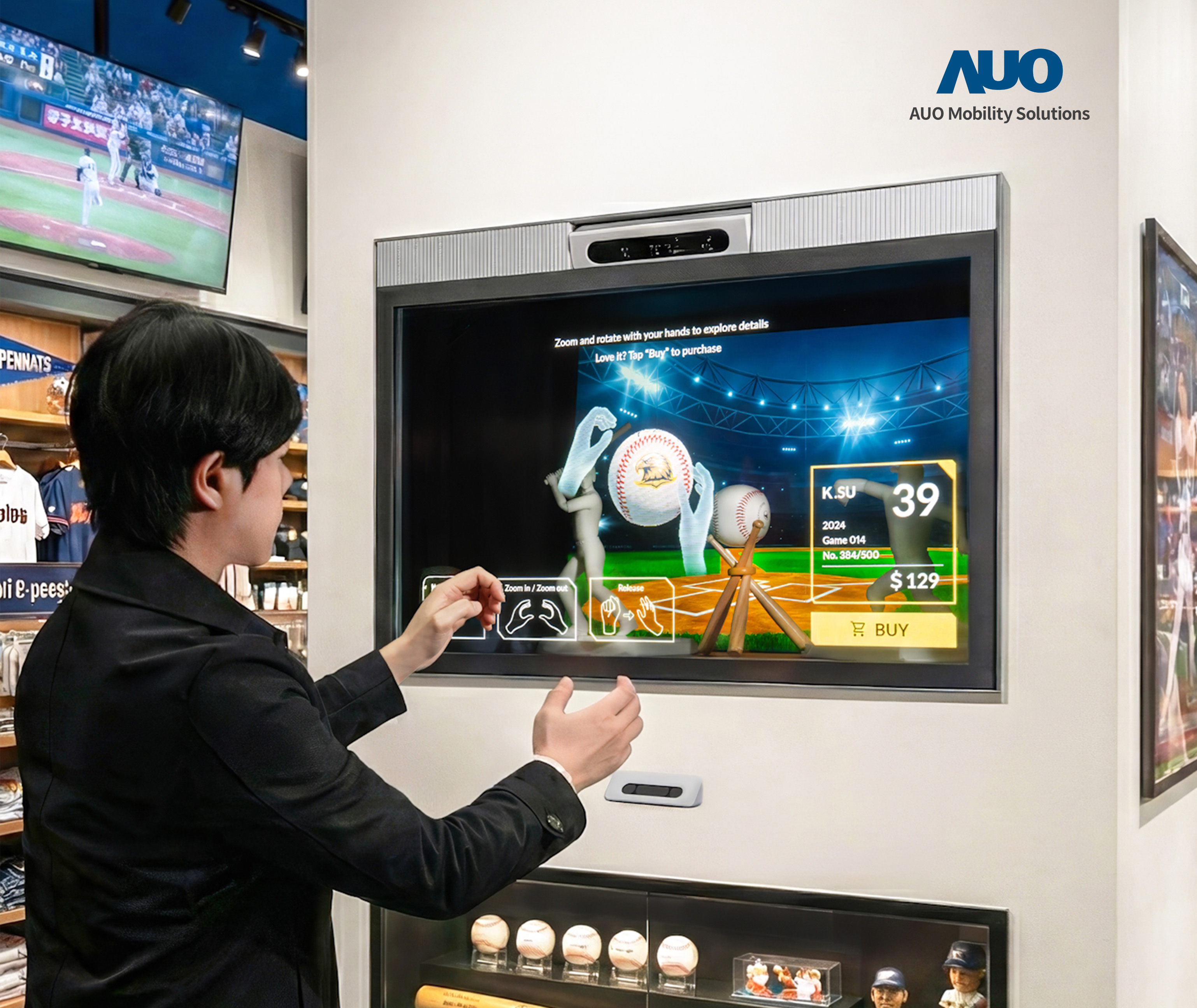 64吋Sports AR Solution提供實體賽事與Micro LED透明顯示器對應互動的運用，對於參賽者或隊伍有更多資訊需了解，或更多行銷互動，都可輕鬆在透明顯示螢幕上完成，助攻行銷互動新紀元。